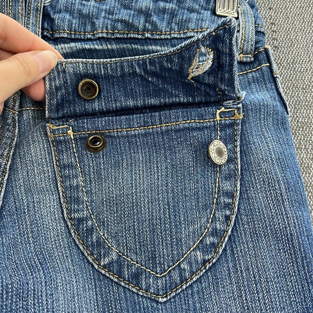 Vintage NOBO Low Rise Medium Wash Fringe Capris Embroidered Flap Pocket Junior 5 - Picture 10 of 10